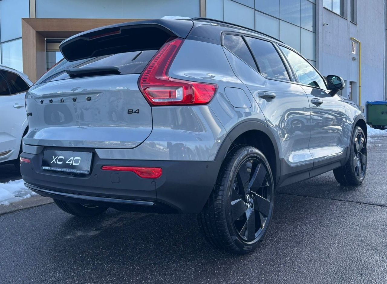Zunanja slika - Volvo XC40 - B4  P  Ultra Black Edition - 4