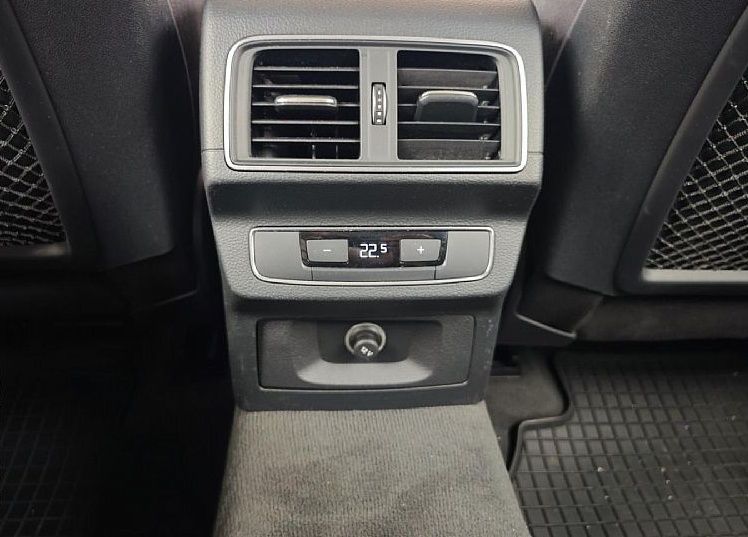 Zunanja slika - Audi Q5 - 40 TDI quattro S tronic Sport 140kW - SLO - LED - 15