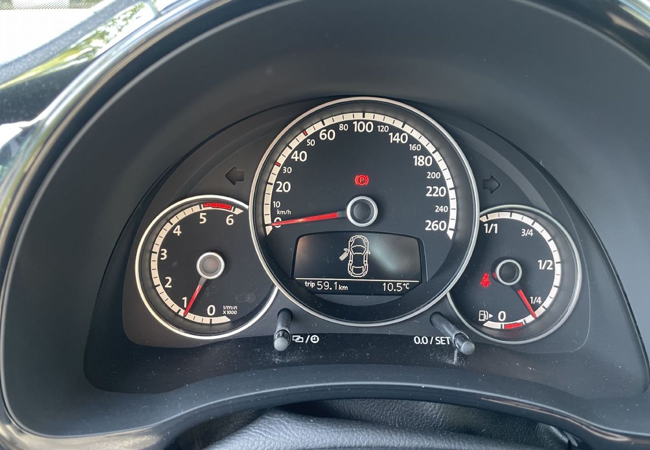 Zunanja slika - VW Beetle - NAVIGACIJA-TEMPOMAT-PARK SENZORJI-MULTIFUNKCIJA - 10