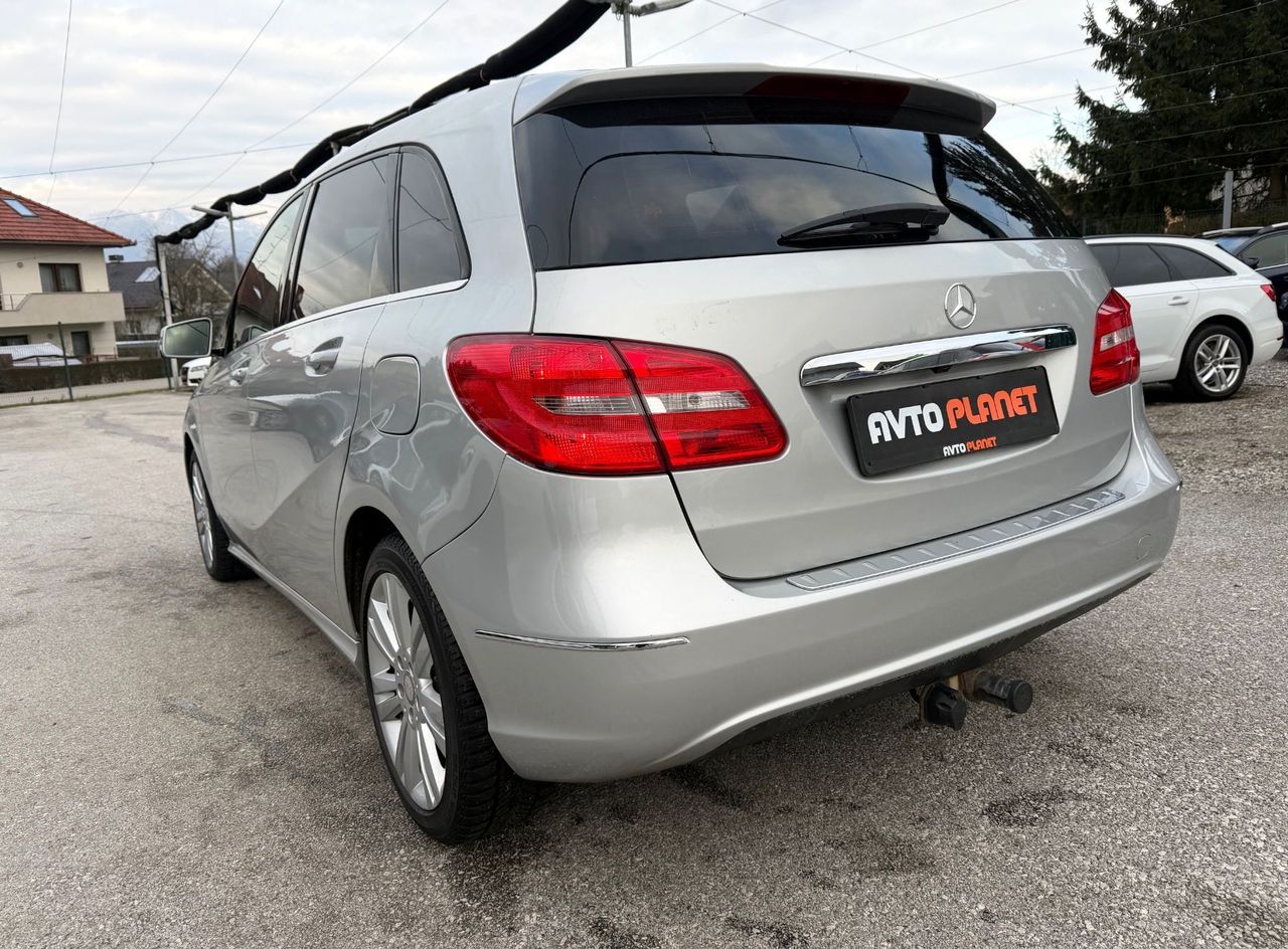 Zunanja slika - Mercedes-Benz B-Razred - B 200 CDI 2.LASTNICA KAMERA TEMPOMAT ALU 17 - 4