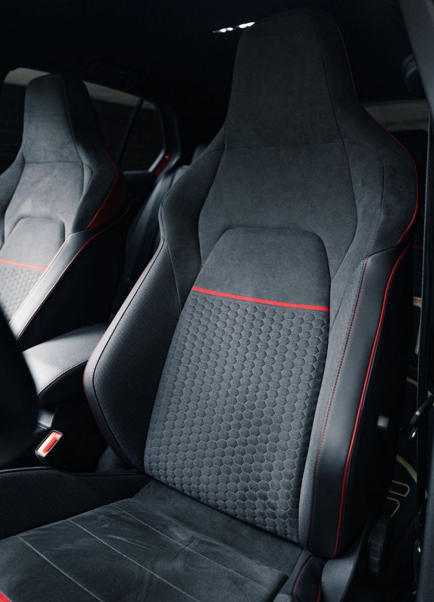 Zunanja slika - VW Golf - 2.0 TSI GTI ClubSport - 19 COL - IQLED - Alkantara - 14