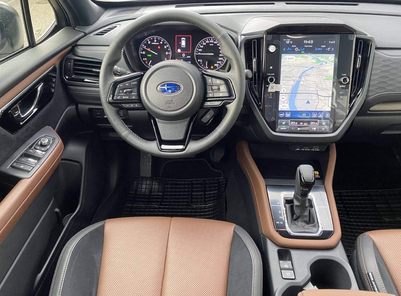 Zunanja slika - Subaru Forester - 2.0i 4WD CVT Lineartronic PREMIUM - 19