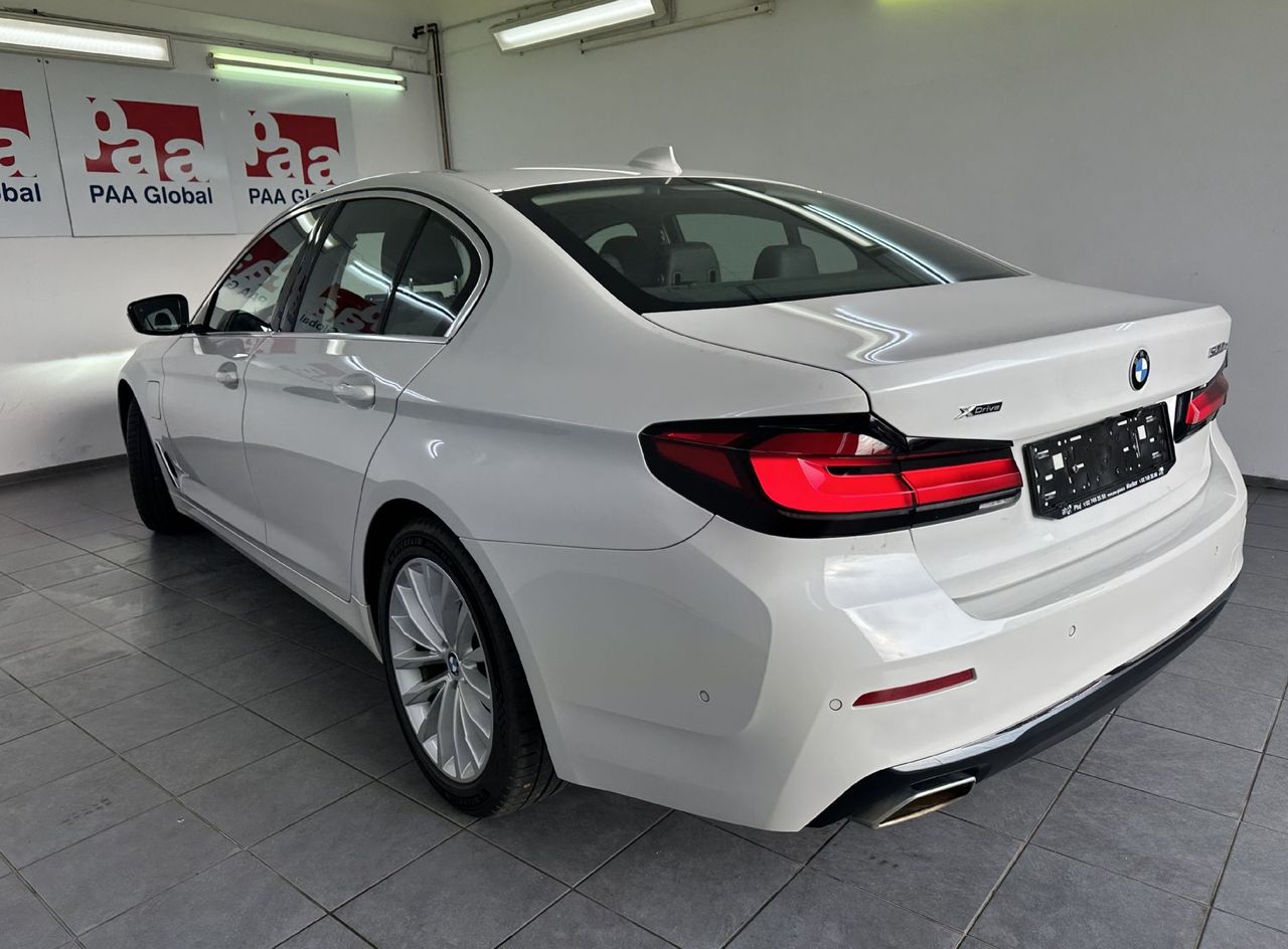 Zunanja slika - BMW Serija 5 - : 530e xDrive LUXURY.KAMERA.NAVI.USNJE.LED.ALU.4X4 - 4