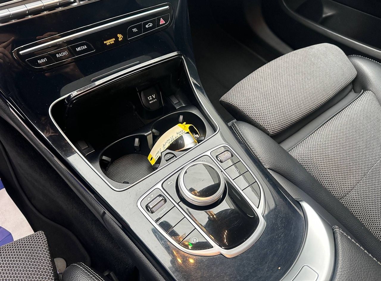 Zunanja slika - Mercedes-Benz C-Razred - C 200 AMG LINE LED DELNO USNJE NAVI KAMERA TEMPO - 16