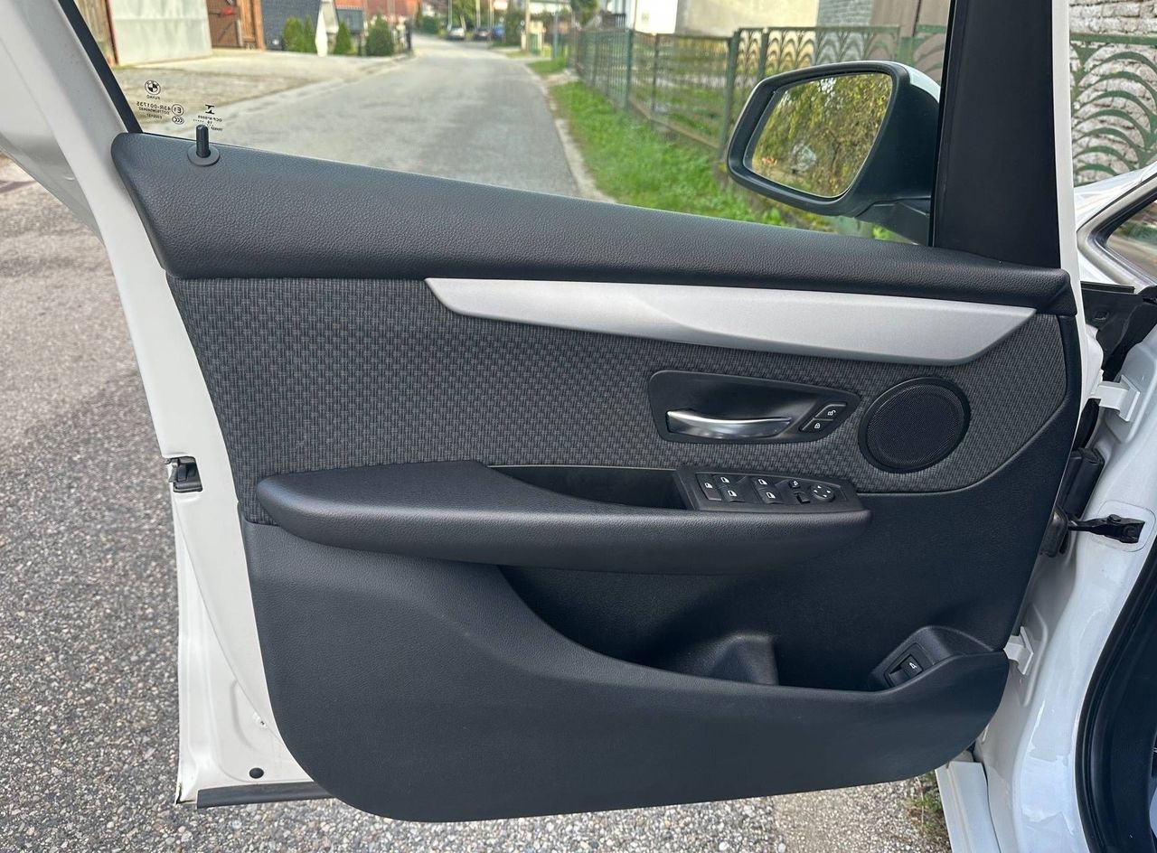 Zunanja slika - BMW Serija 2 - Gran Tourer: 218d 1LASTNIK 7SEDEŽEV NAVI PDC TEMPOMAT TO - 13