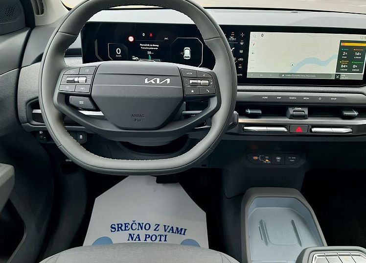 Zunanja slika - KIA EV3 - 58.3 kWh baterija. 150 kW  204 KM  Star - 8