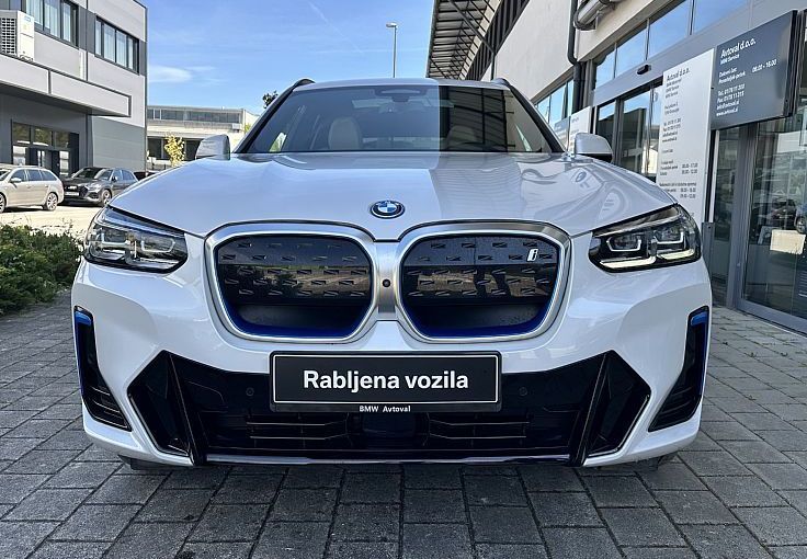 Zunanja slika - BMW iX3 - Impressive   I  M sport  I  Head Up - 7