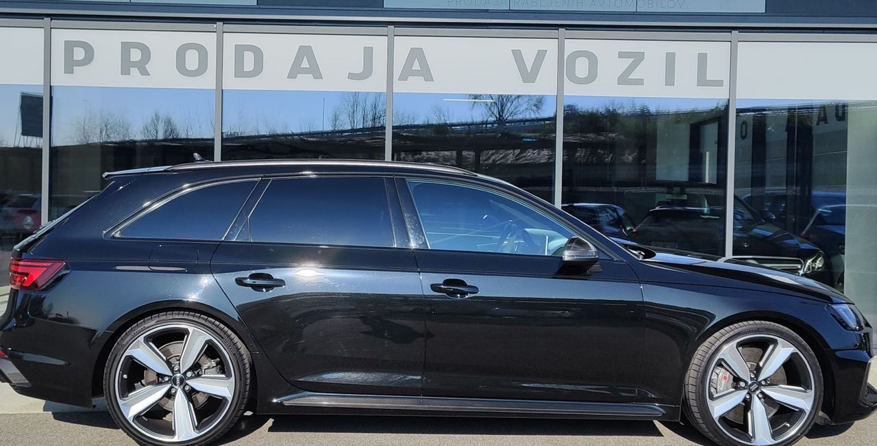 Zunanja slika - Audi RS4 Avant - 2.9 TFSI quattro tiptronic - 4