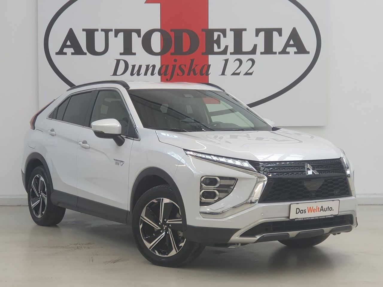 Zunanja slika - Mitsubishi Eclipse - Cross 4WD 2,4 PHEV Instyle+ CVT - 2