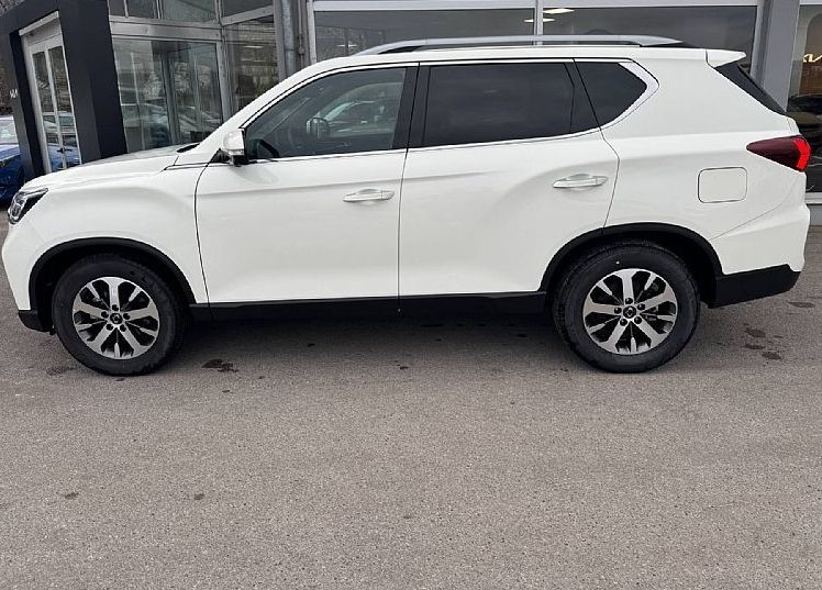 Zunanja slika - SsangYong Rexton - 2.2 XDi Limited 4WD A T 5 Seater - 5