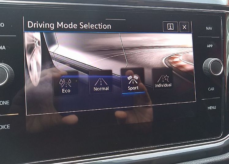 Zunanja slika - VW T-Roc - 1.5 TSI BMT Sport -26- - 10