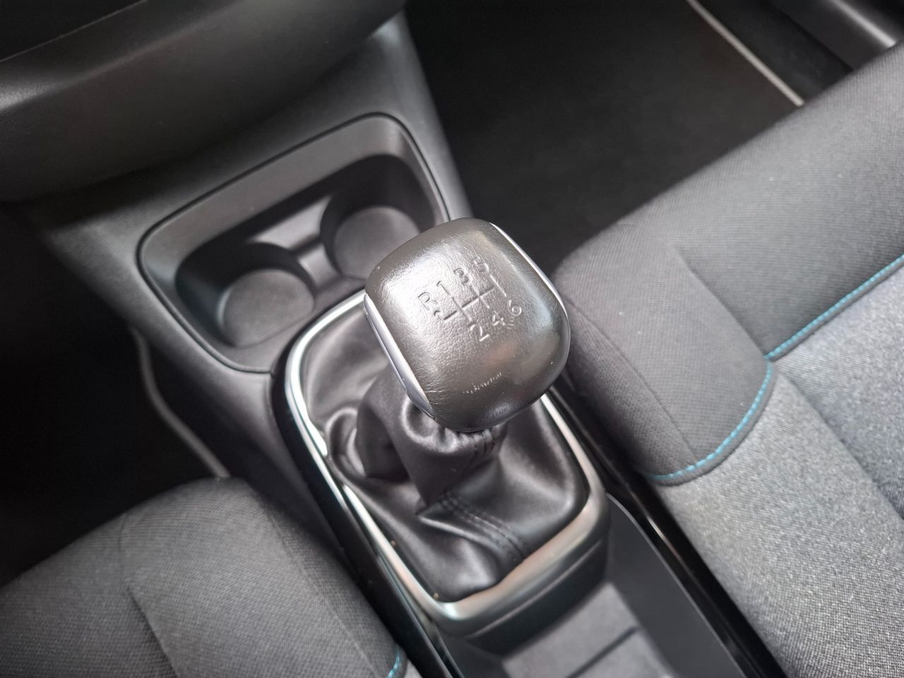 Zunanja slika - Citroën C4 - 1.2 PureTech 110 SLOVENSKI + POTRJENA KNJIGA - 20