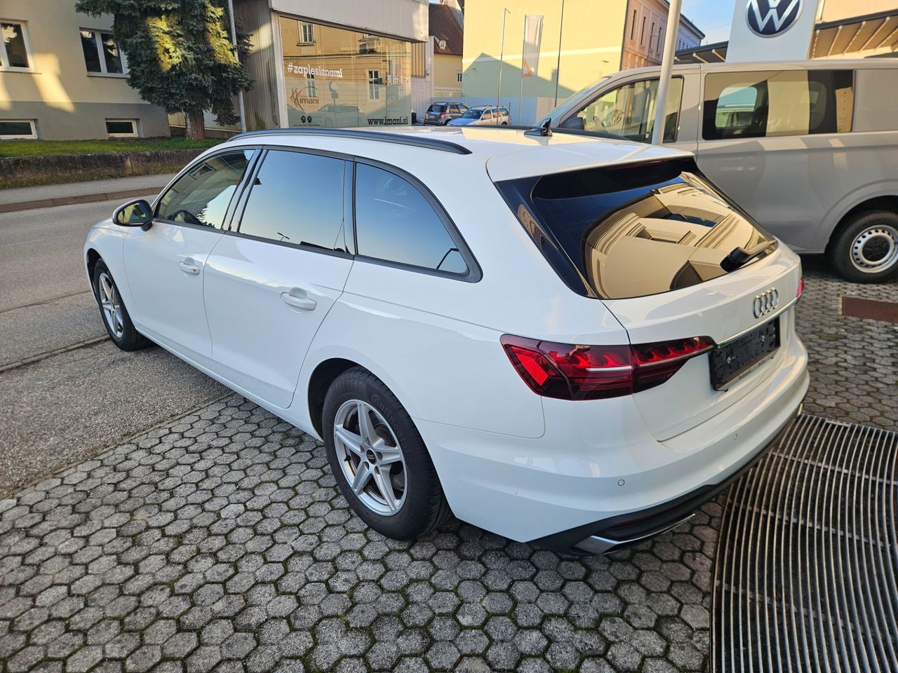 Zunanja slika - Audi A4 - 35 TDI S tronic - 4