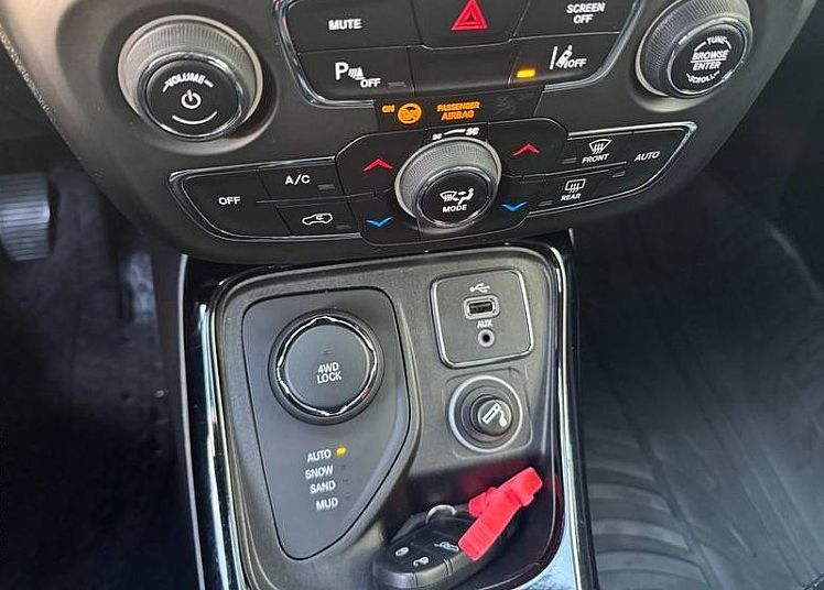 Zunanja slika - Jeep Compass - 2.0 Multijet 16v 140 AWD  Limited - 11