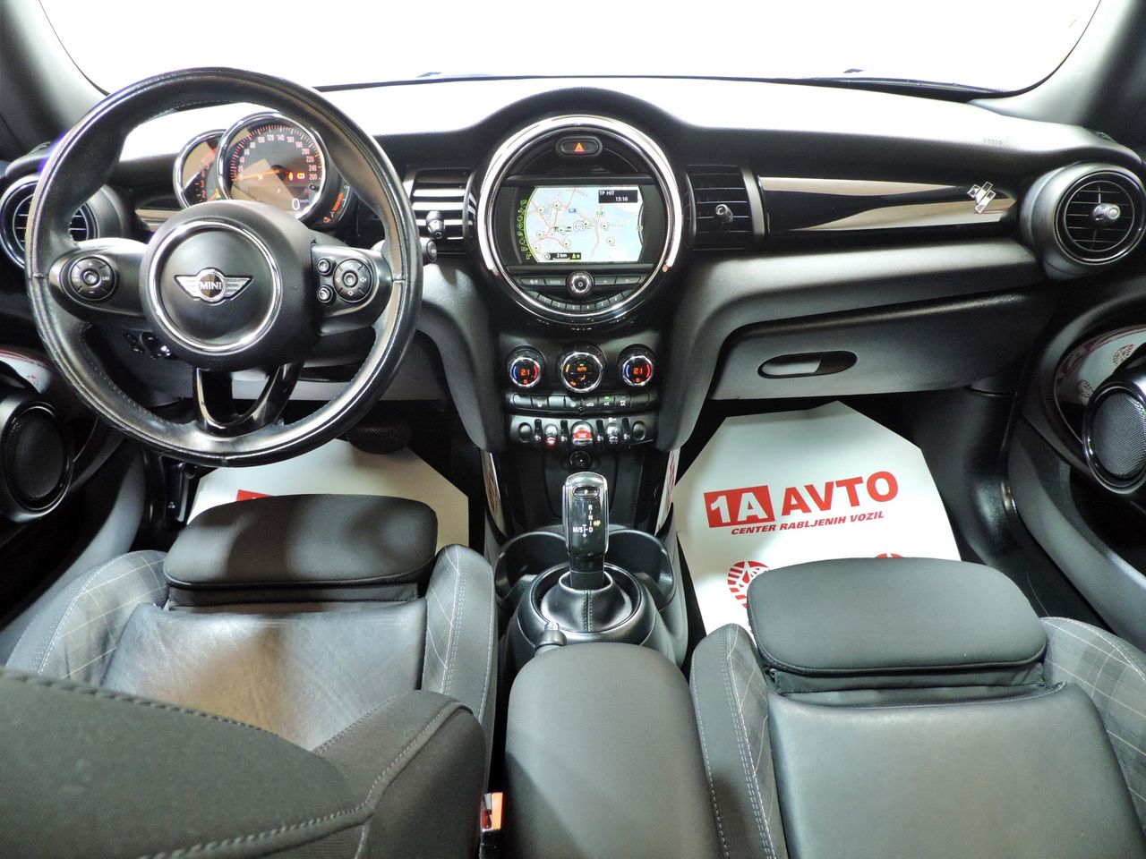 Zunanja slika - MINI Cooper - D 116 Avt. PANORAMA-LED-AVT. KLIMA-DELNO USNJE.. - 13