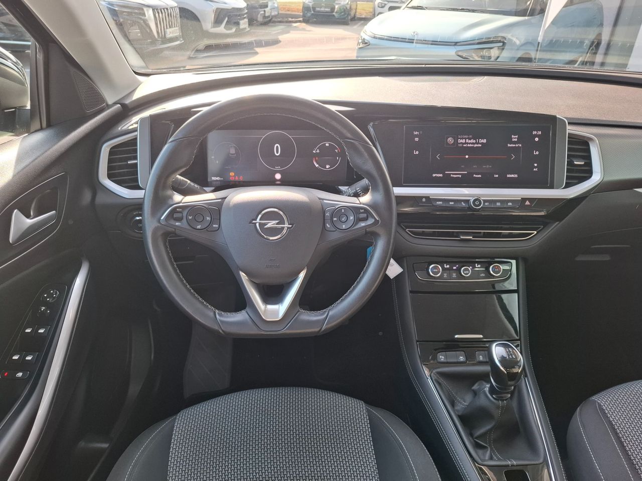 Zunanja slika - Opel Grandland X - 1.2 TURBO 96KW - 17