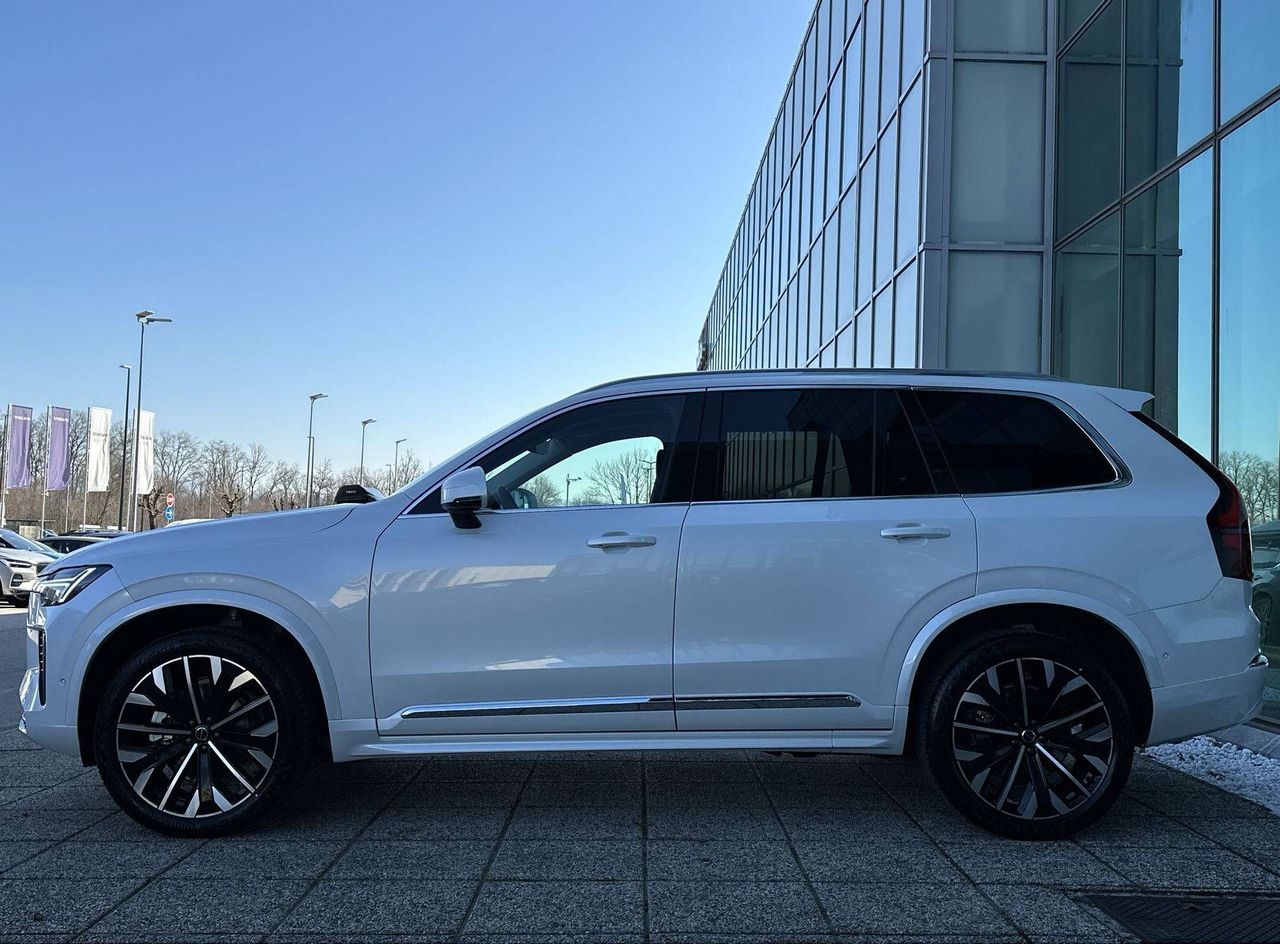 Zunanja slika - Volvo XC90 - B5 AWD Mild hybrid P Plus Bright 7s. 3 leta gar. - 7