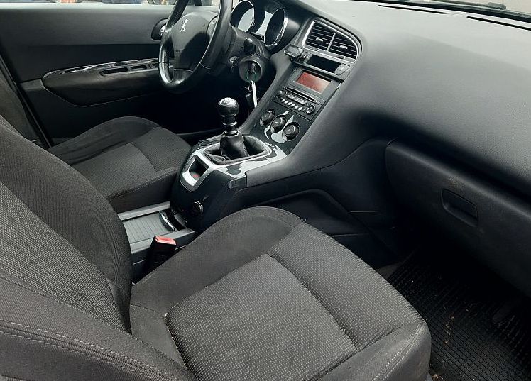 Zunanja slika - Peugeot 5008 - Confort Pack 1.6 HDi FAP - 8