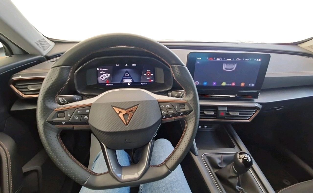 Zunanja slika - Cupra Formentor - 1.5 TSI-RADAR-LED-DAB-LINE-NAVI-KEYLESS-PDC... - 29