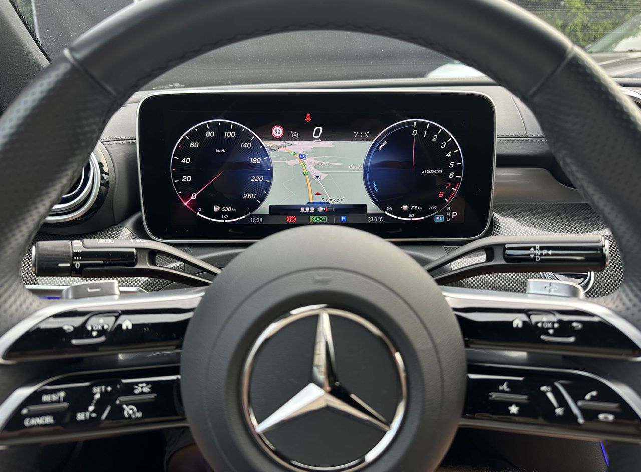Zunanja slika - Mercedes-Benz C-Razred - C 300e AMG-KAM360-GRETJE SED+MEMORY-CARBON-NAVI... - 12