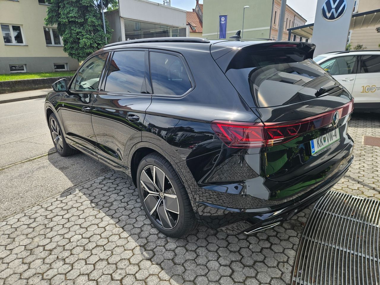 Zunanja slika - VW Touareg - 4motion V6 TDI BMT R-Line Final Edition - 4
