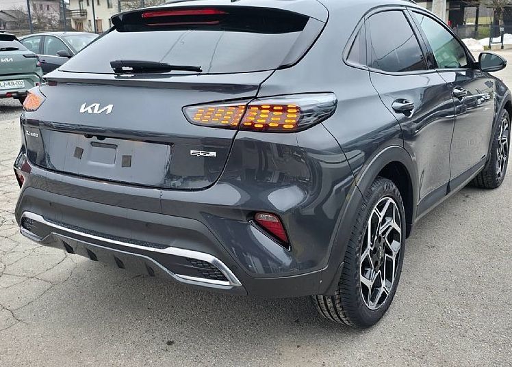 Zunanja slika - KIA XCeed - 1.6 T-GDi GT LINE ISG.7DCT 110.3 kW BARVA GRATIS - 4
