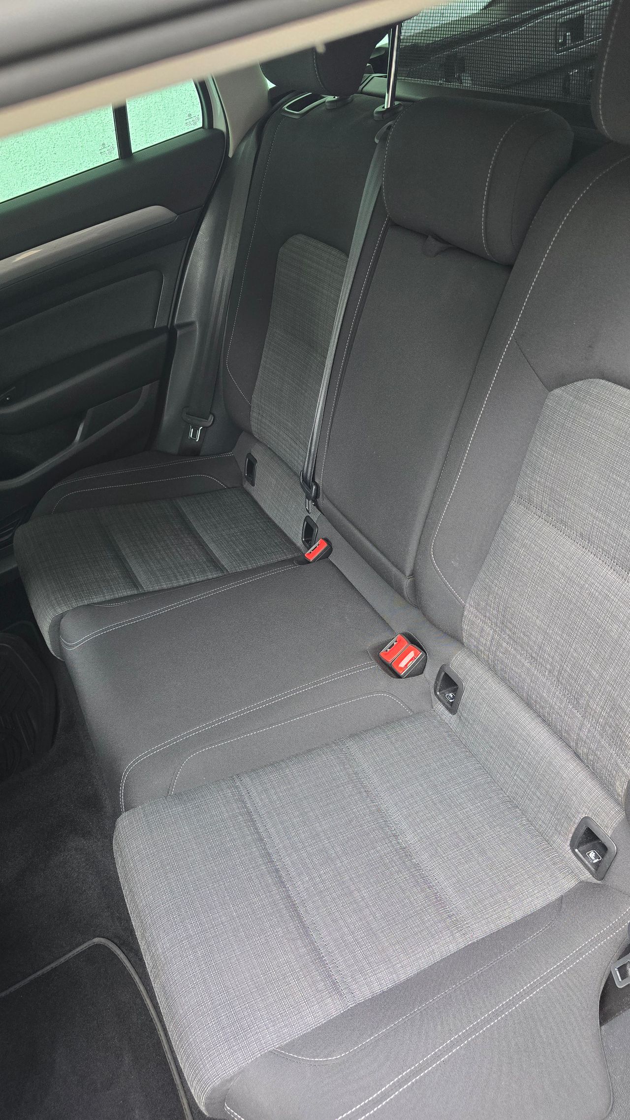 Notranja slika - VW Passat - Variant 2,0 TDI BMT SCR Business DSG - 8