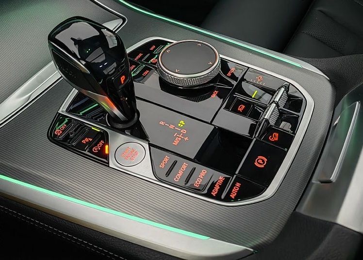 Zunanja slika - BMW X5 - serija : 30d-XD-M-PAKET-ZRAČNO-LASER-PANOR-KAME-COCKPIT-21C - 19