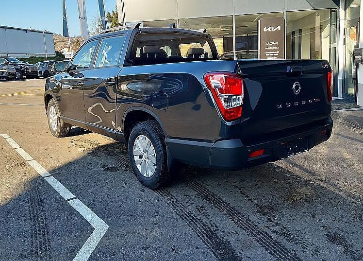 Zunanja slika - KG Mobility Musso - 2.2  Grand 2.2 XDi Venture + 4WD M T - 4
