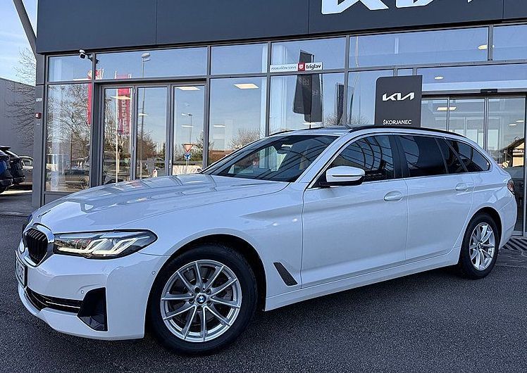 Zunanja slika - BMW Serija 5 - Touring: 520d AT -ACC -PANO -KAMERA -HEAD UP -DISPLAY KE - 3