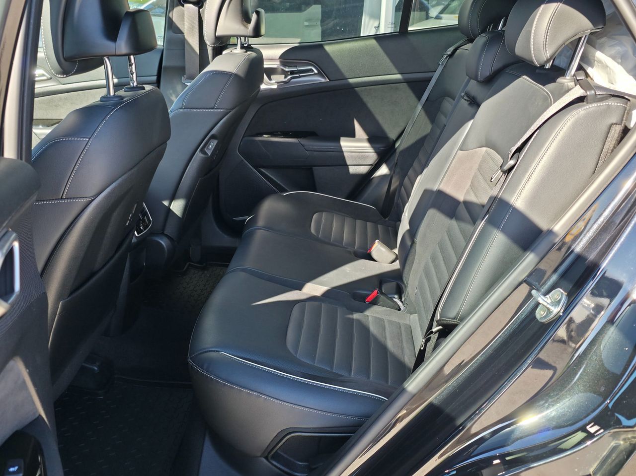 Zunanja slika - KIA Sportage - 1,6 T-GDI MHEV GT LINE DCT - 3