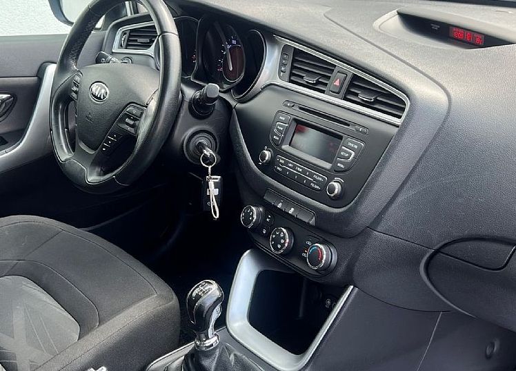 Zunanja slika - KIA Ceed - SW 1.4 CVVT+SLO+LED+PDC... - 17