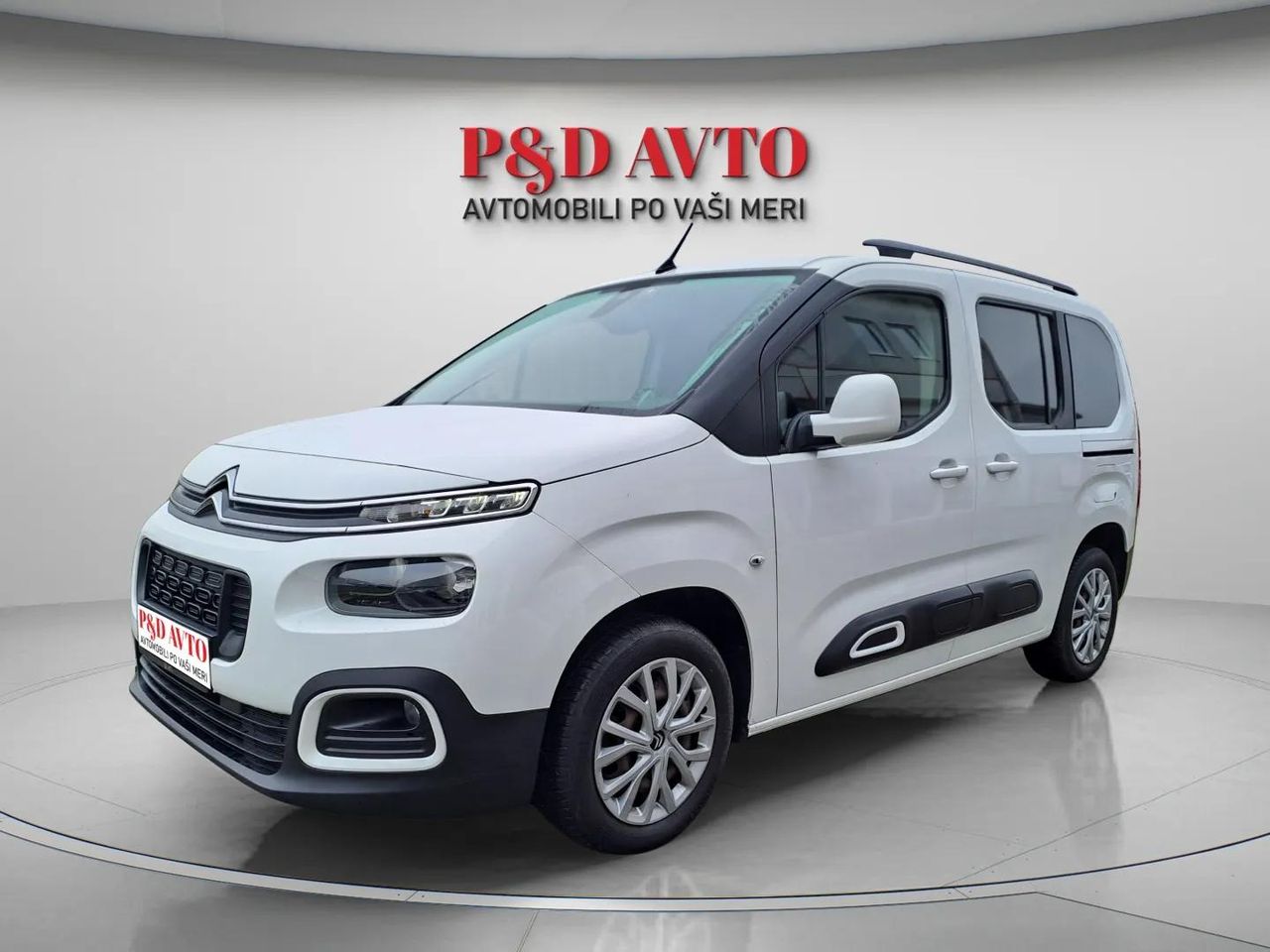 Zunanja slika - Citroën Berlingo - 1,5 BlueHDi 130 S&S Shine M - 4