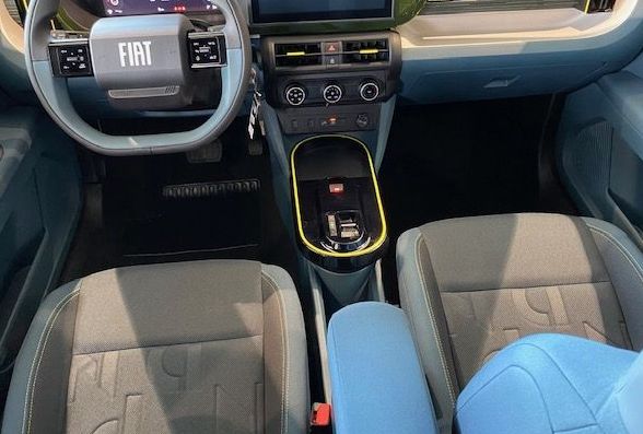Zunanja slika - Fiat Grande Panda - 1.2 T-Gen3 110 AT6 Icon + Paket Style - 8