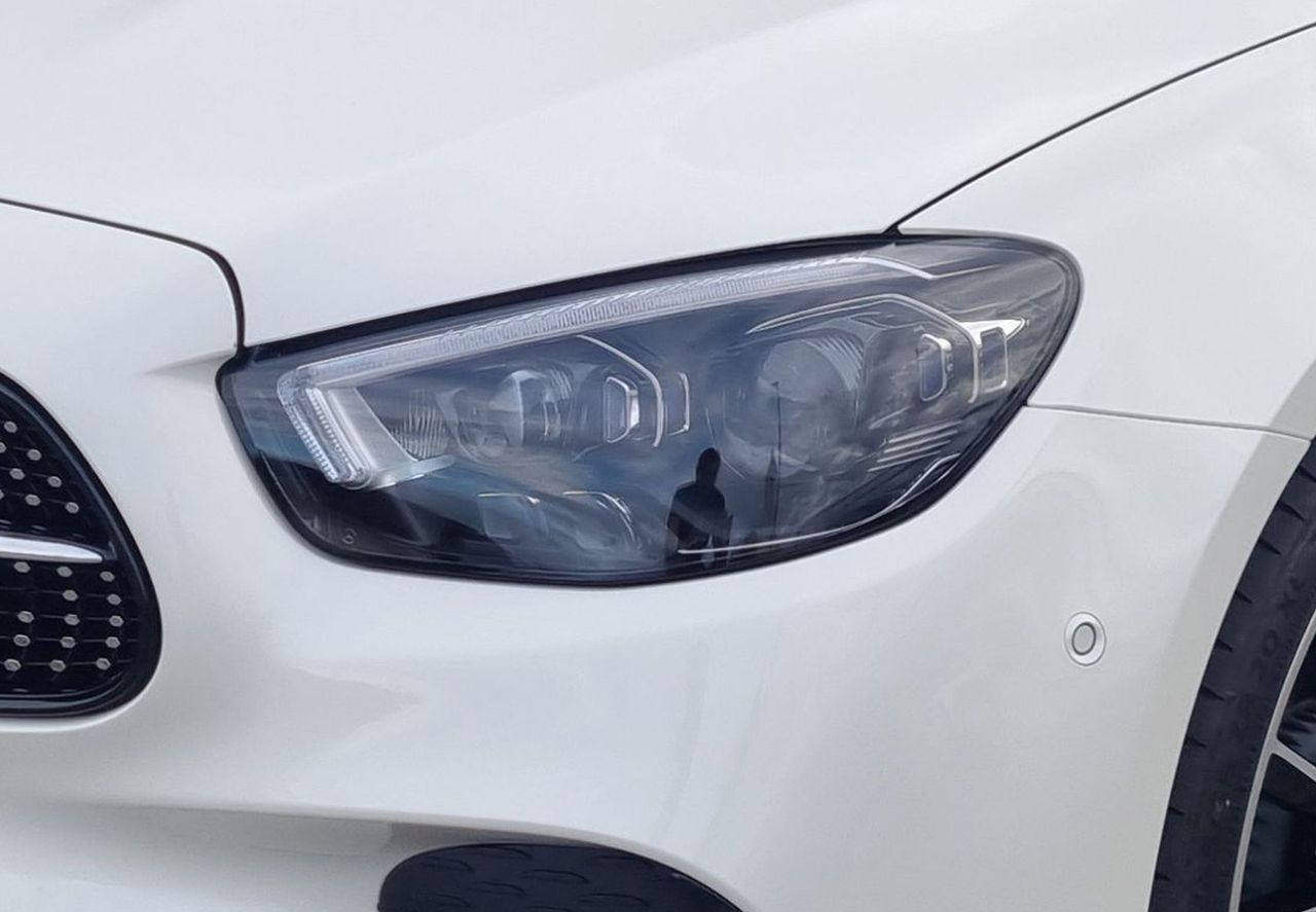 Zunanja slika - Mercedes-Benz E-Razred - E 220 CDI AMG LINE.20 col.distr - 4