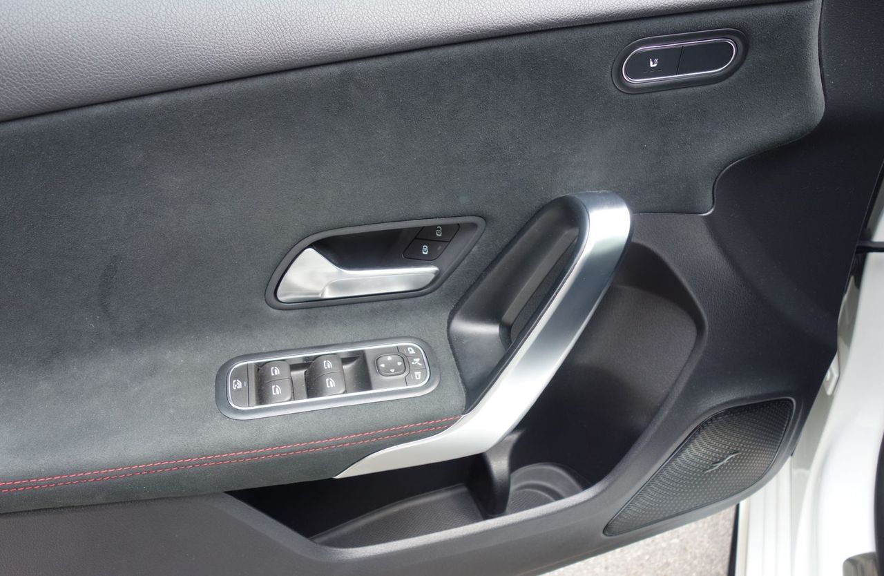 Zunanja slika - Mercedes-Benz A-Razred - Mercedes-AMG A 35 4MATIC+ - 12