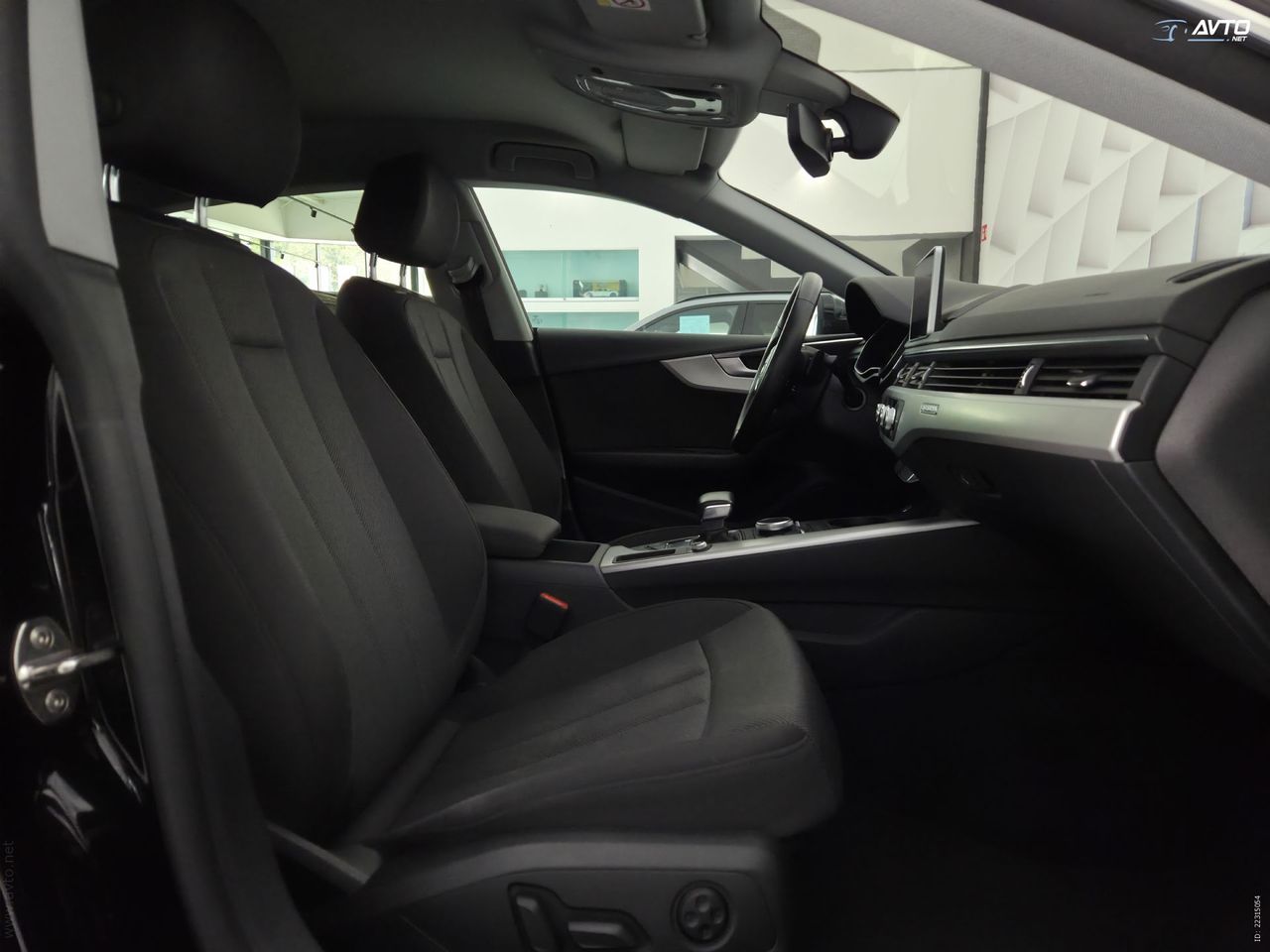 Notranja slika - Audi A5 - Coupé quattro 50 TDI Sport Tiptronic - 12