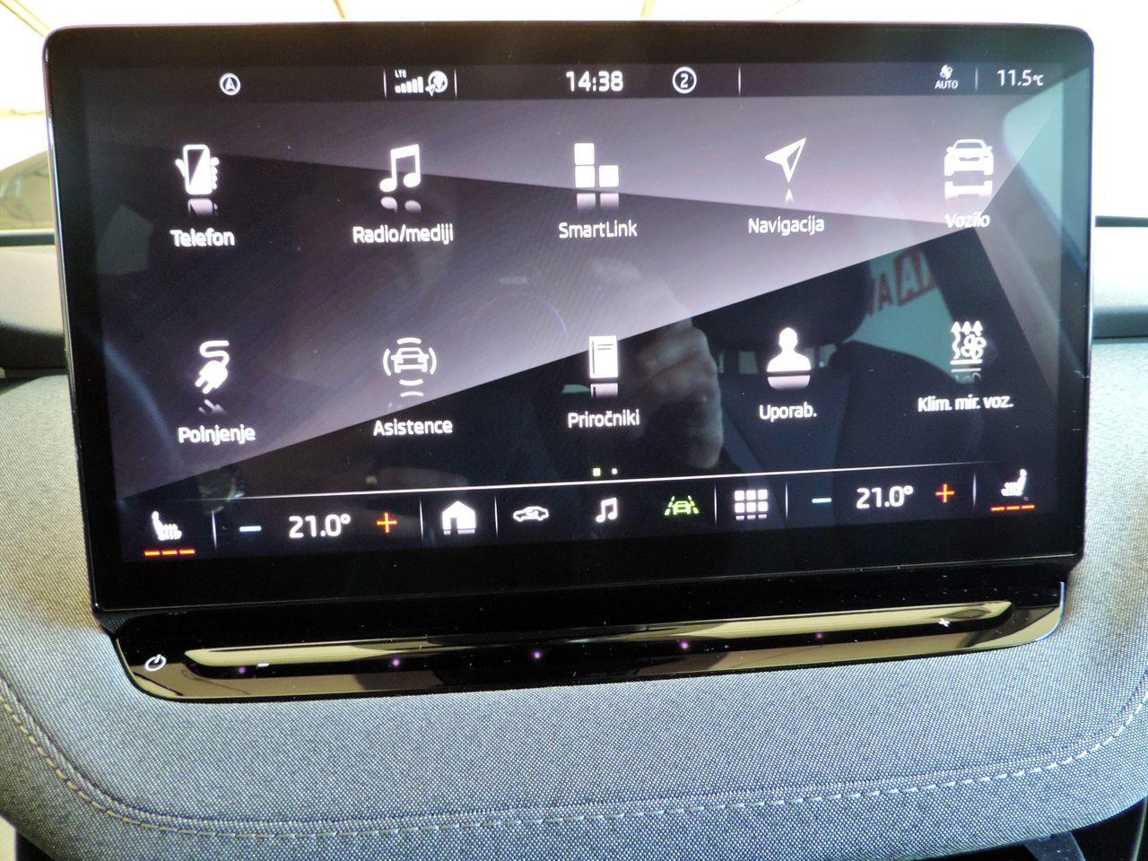 Zunanja slika - Škoda Enyaq - 80 LED-ACC-KAMERA-MRTVI KOTI - 17