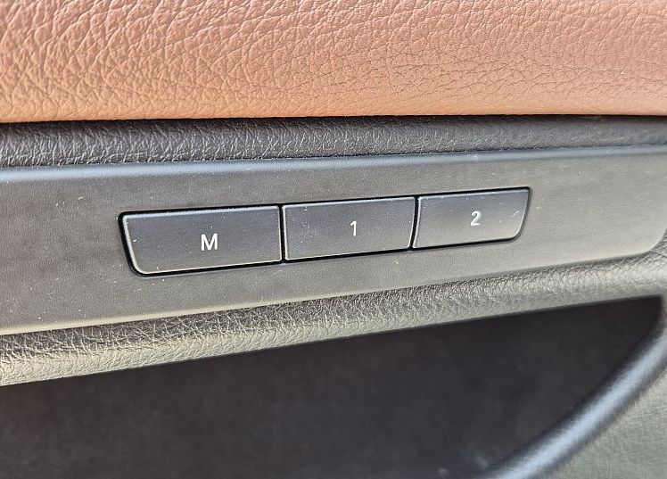 Zunanja slika - BMW Serija 5 - : 530i AUT. SPORT 272ks °HUD °USNJE °ALU 18 - 12