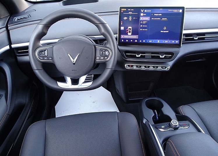 Zunanja slika - Vinfast VF6 - PLUS - 1.000 EUR DODATNEGA POPUSTA PRI MENJAVI - 7