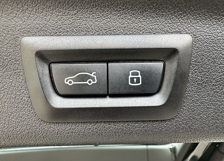 Zunanja slika - BMW X1 - serija :  sDrive18d AVT xLine-USNJE-KAMERA-LED-18COL-NAVI - 18