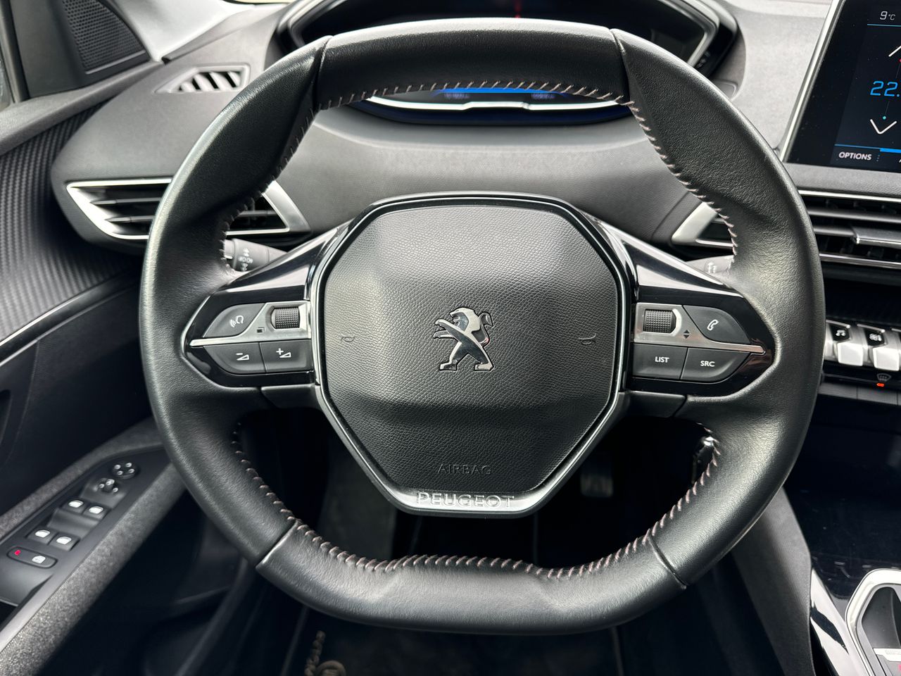 Notranja slika - Peugeot 5008 - Peugeot - 8