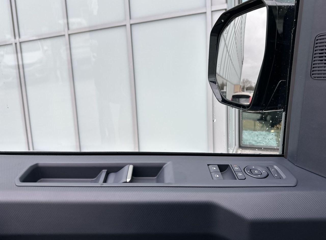 Zunanja slika - KIA PV5 - 71.2 kWh baterija 120 kW 163 KS  Quantum - 10