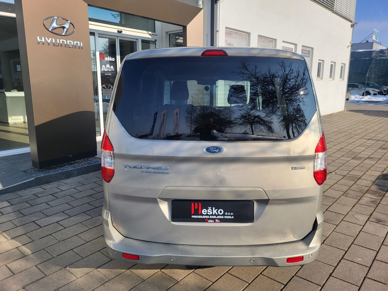 Zunanja slika - Ford Tourneo - 1.0 ac-tempomat-pdc-el.paket-bluethoot.... - 4