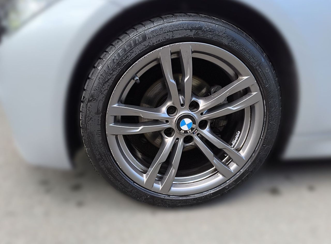 Zunanja slika - BMW Serija 3 - Touring: 318i AVT M SPORT-LED-USNJE-ŠPORTNI SEDEŽI-VIRTU - 8