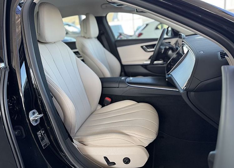 Zunanja slika - Mercedes-Benz E-Razred - 220d-AUT-AVANTGARDE-DISTRONIC-NAVI-LED-PREMIUM - 11