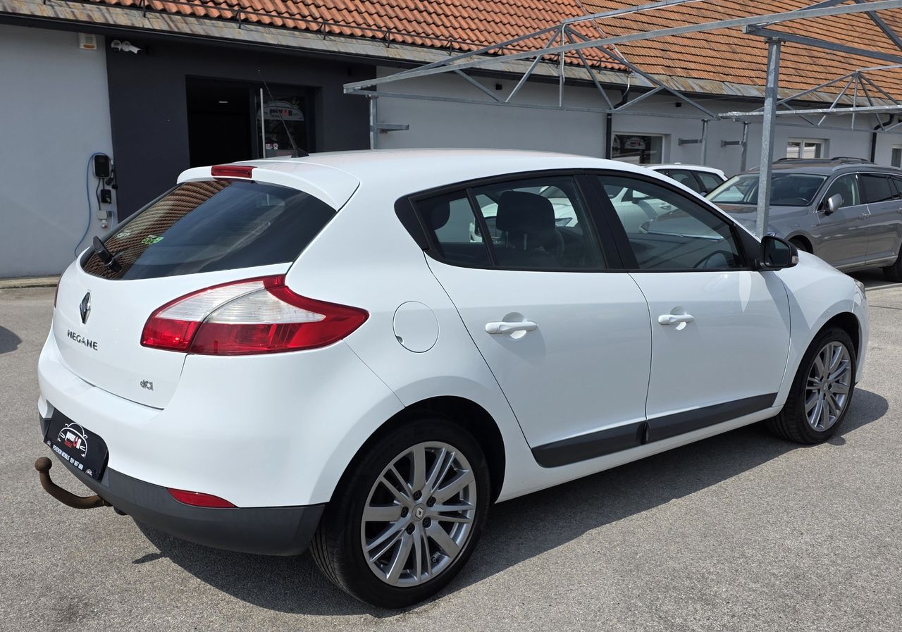 Zunanja slika - Renault Megane - Mégane Coupé 1,5 dCi 95 TEMP KLIMA KLJUKA - 4