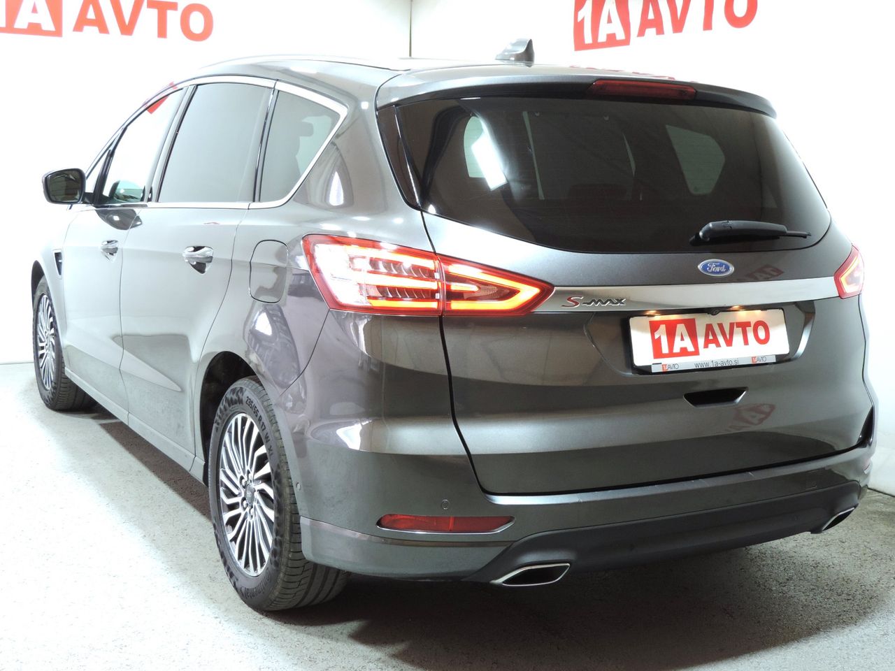 Zunanja slika - Ford S-MAX - 2.0 EcoBlue 140 kW FWD Titanium AVT. - 7
