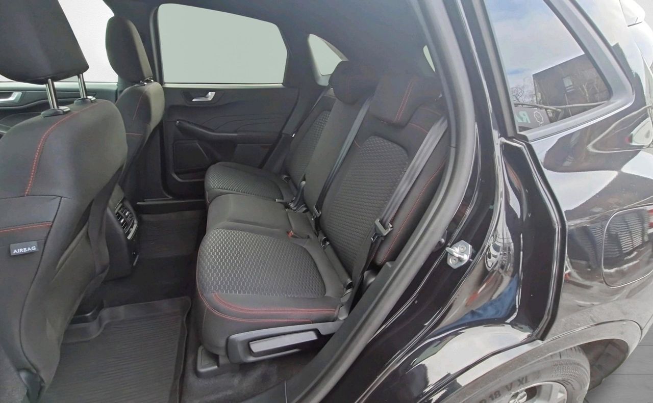 Notranja slika - Ford Kuga - ST-LINE 1.5 EcoBoost 137kW A8-SLO-NAVI-ZIM.PAK. - 13