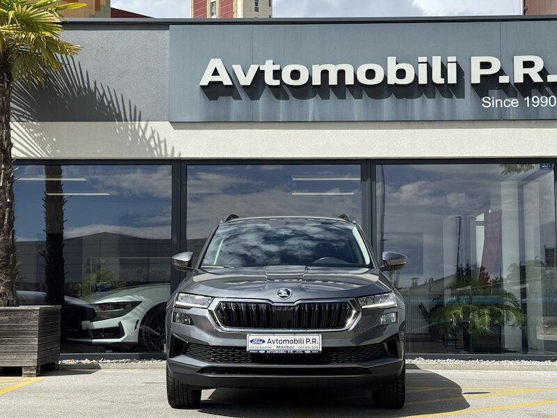 Zunanja slika - Škoda Karoq - 1.0 TSI AMBITION 110KM SLO FULL LED SAMO 24.688 km - 2